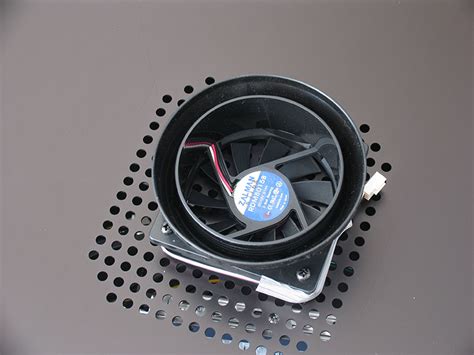 Zalman HD135 HTPC Case Review - A Closer Look | TechPowerUp