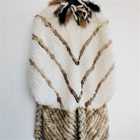 Bikini Split On Luulla