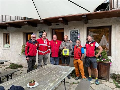 Soccorso Alpino Consegnati Altri Defibrillatori Ai Rifugi Biellesi