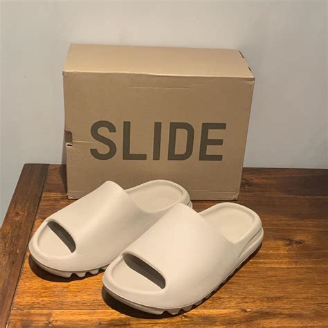 Yeezy Slides Pure Size 9 Barely Worn Basically Depop