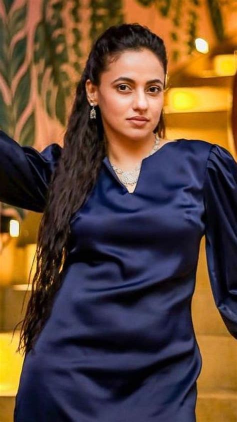 Sri Lankan Actress Hot Udari