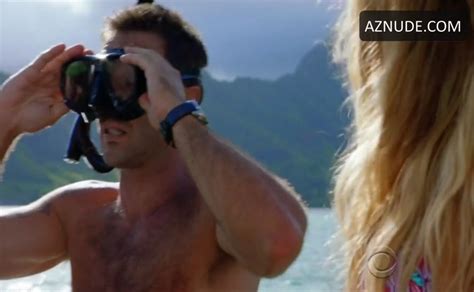 Sarah Carter Bikini Scene In Hawaii Five Aznude