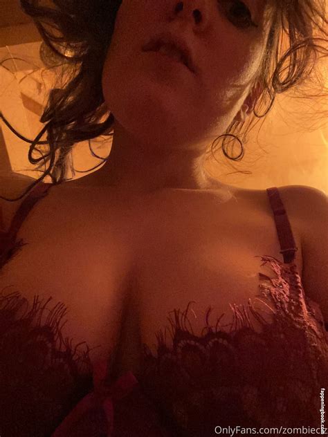 Zombieciz Nude OnlyFans Leaks Fappening FappeningBook