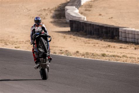 Bmw Goes Wild With Four Refreshed Superbikes And Hyper Naked Motorcycles Autoevolution