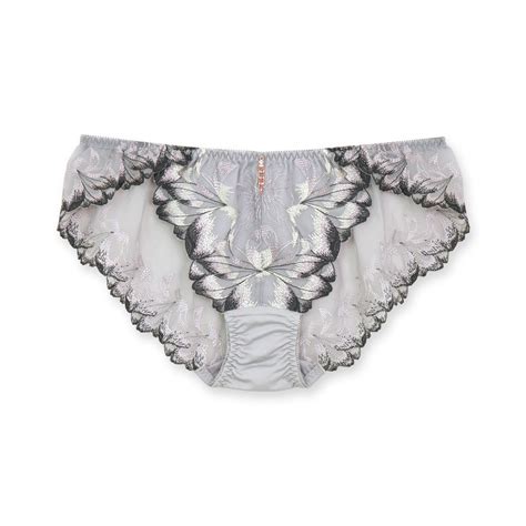 フランデランジェリー fran de lingerie 華やかペタルのランジェリーデザイン性 のバックレース ワンダーリフトブラ001 バックレース バックレースショーツ返品不可商品