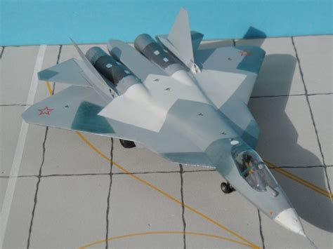 Suchoi T-50, Zvezda 1:72 von Günter Kallenbach