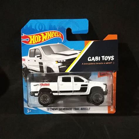 Hot Wheels 19 Chevy Silverado Trail Boss LT Shopee Brasil