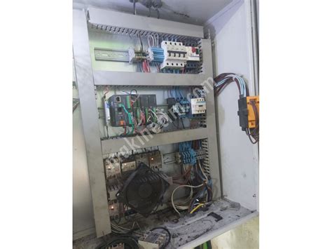 250 Ton Hydraulic Press - For Sale - Used