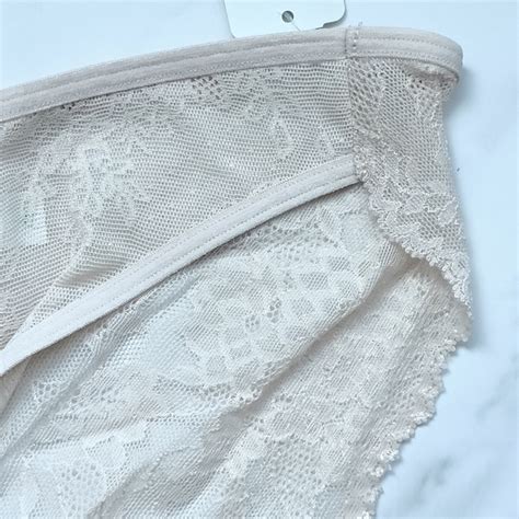 Soma Intimates Sleepwear Nwt Soma Vanishing Edge Allover Lace Bikini Panty In Size Small