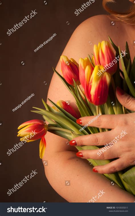 Naked Woman Holding Bouquet Tulips Stock Photo 1010555011 Shutterstock
