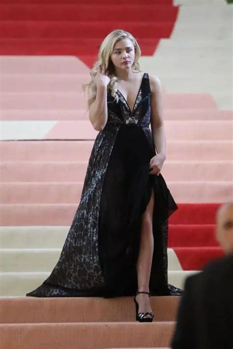 Hot Half Nude Photos Of Chloe Grace Moretz Thblog