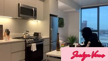 Curvy Latina MILF Jaidyn Venus Trades Services With SSBBW Hunter Bills Paid In Full By His Huge