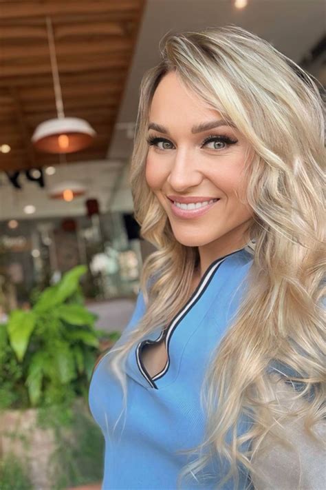 Beautiful Viktoria Y O From Kiev With Blonde Hair Id Ladadate