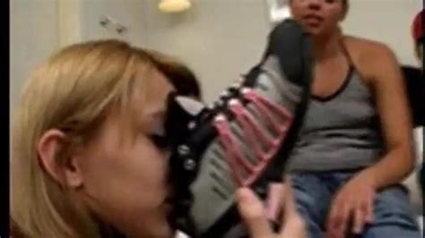 Lesbian Smell Feet After The Walk Porn Videos