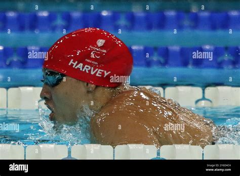 200m backstroke women heats hi-res stock photography and images - Alamy