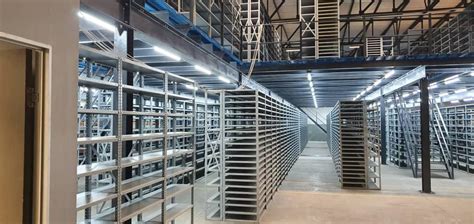 Bolted Shelving Vs Gondola Shelving