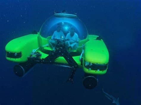 triton  submarine   glass dome   stronger   dives