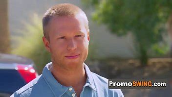 Jeux de sexe en plein air avec des échangistes excités XVIDEOS