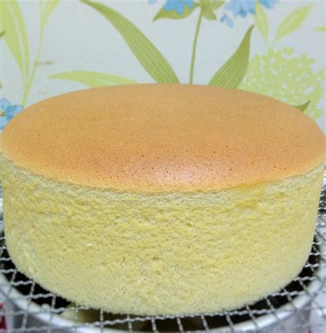 Moist And Fluffy Sponge Cake Genoise Sponge Cake Artofit