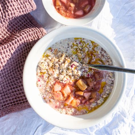 Rezept Von Estella Schweizer Omega 3 Porridge Mit Rhabarberkompott