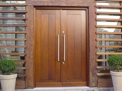 Pin de Bianca Reis 👑 em Casa . Portas | Portas de madeira, Design da ...