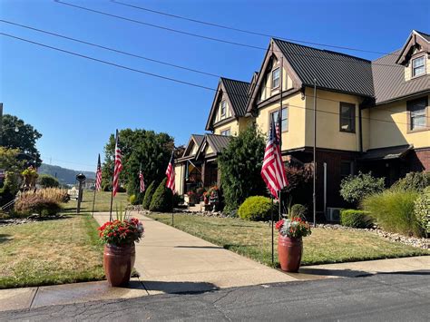 Finding Peace at James Funeral Home in Follansbee West Virginia 4