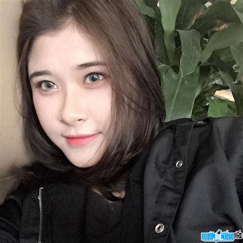 Hot girl Đặng Ái Linh