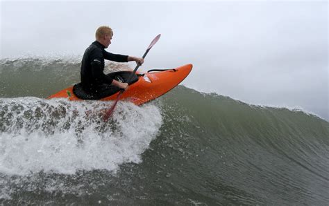 Surf kayak, Kayaking, Surfing