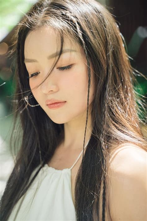 Cựu hot girl ngực khủng Thủy Top tạo bão nhờ sắc vóc gợi cảm Báo