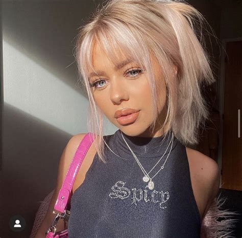 Pin On Cosmetology In Blonde Hair With Fringe Blonde Hair With Bangs Long Hair With Bangs