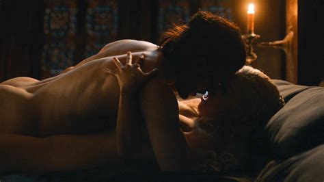 Naked Emilia Clarke In Game Of Thrones