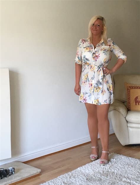 Plava Milf Hot Matorke Ona Tra I Njega