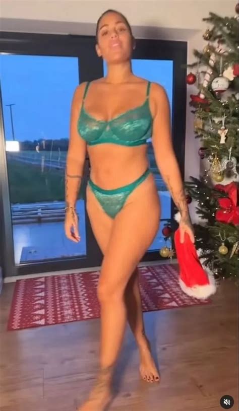 Love Island S Malin Andersson Stuns Instagram Followers With Racy Green Lingerie Video Daily Star