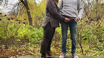 MILF gorda en pantalones ajustados sabe cómo sostener mi polla XVIDEOS