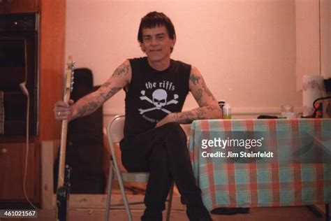 759 Dee Dee Ramone Photos And High Res Pictures Getty Images