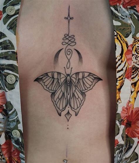 Tatuagem Entre Os Seios Ideias Maravilhosas Para Voc Aderir