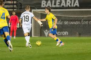 1-1. Un gol del Ceuta a un minuto del final impide a Las Palmas asaltar