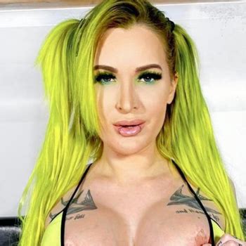 Alexxa Vice Babe Page Watch This Pornstar On FreeOnes