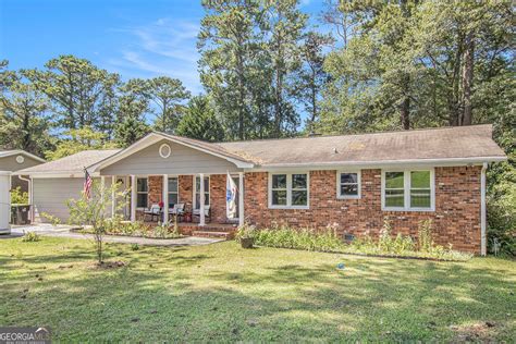 92 Robin Hood Dr Newnan Ga 30263 See Est Value Schools And More