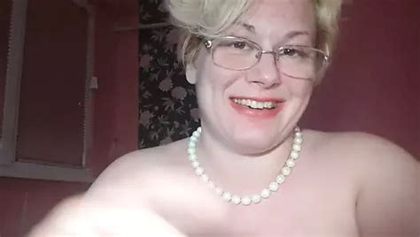 Different Sized Bottles In My Pussy Fist And Squirt XHamster