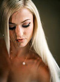 Morgan Rain Sucks Hard Knob And Gets Boned Outdoors Movie Tyler Nixon MILF Fox