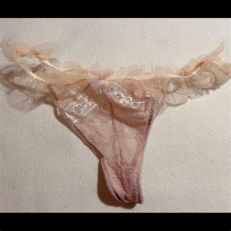 Victoria S Secret Intimates Sleepwear Victorias Secret Very Sexy Nude Bra Panty Set C