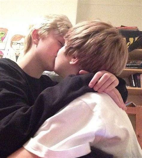 Ideas De Chicos Gay Chicos Gay Fotos Tiernas De Novios Fotos De Relaci N