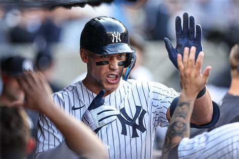 San Francisco Giants Offer Aaron Judge $360 Million Contract in Free ...