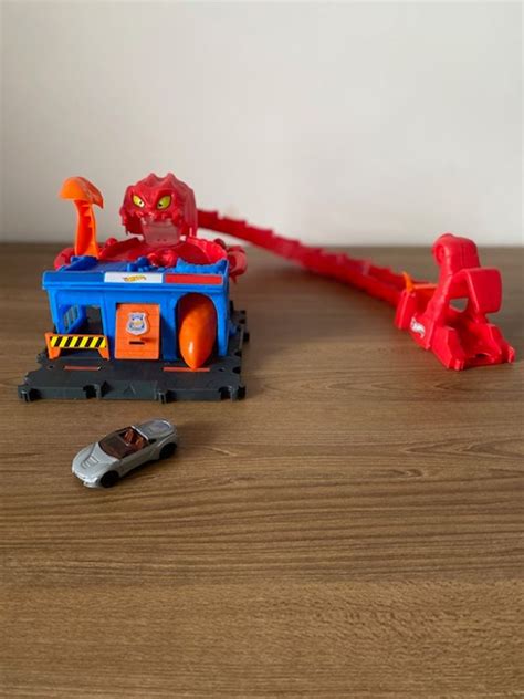 Pista Hot Wheels Nemesis Ataque Tóxico do Escorpião Mattel Brinquedo para Bebês Hotwheels