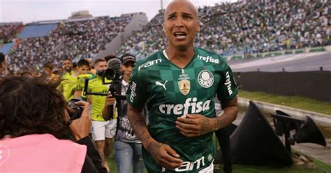 Deyverson J Pode Assinar Pr Contrato Outro Clube E Sair De Gra A