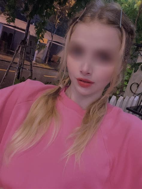 Hot Girl T Y Nghi Ngo I T Nh V I Qu N L Ho I L M B M Ng N T I Vi T Nam Ki M Ti N T Ng I