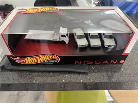 Hot Wheels Nissan Skyline Team Set Diorama Garage Box Fleet Street Premium New Picclick Uk