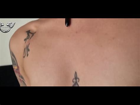 Full Ménage avec le voisin chaud qui espionne sur le balcon XVIDEOS