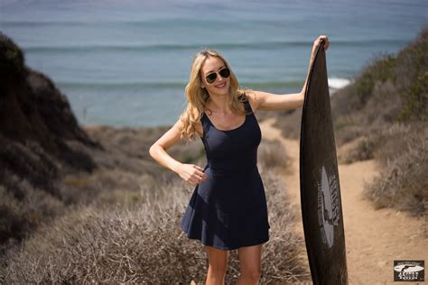 Sony A7R RAW Photos Of Tall Thin Pretty Blond Bikini Swimsuit Model Goddess Carl Zeiss Sony FE